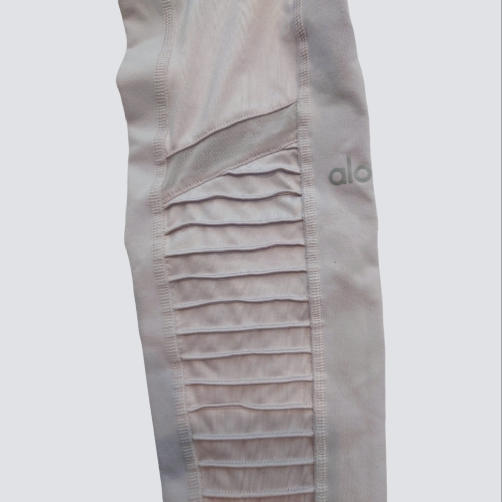 Alo Yoga High Waist Moto Legging in Lavender Beige Light Purple - Pink Small - Picture 5 of 9